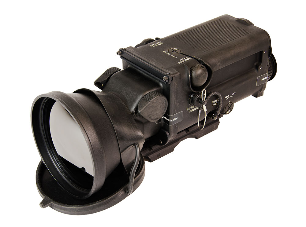 The W1000-9 uncooled thermal weapon sight
